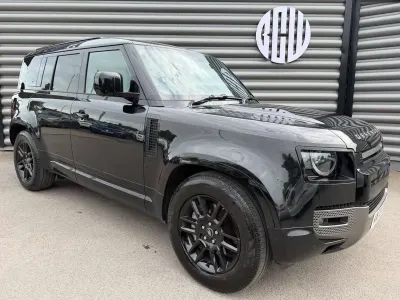 Używany Land Rover Defender Dynamic 2023 Czarny SUV