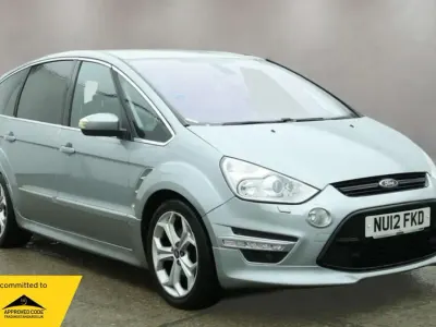 Usado Ford S-MAX Sport 163 HP (119 kW) 2012 Prateado Monovolume