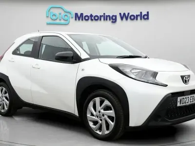 Used Toyota Aygo X PURE 72 HP (52 kW) 2025 SUV