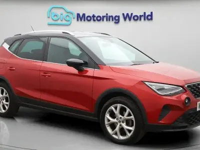 Begagnad Seat Arona FR 116 HK (85 kW) 2024 Röd SUV