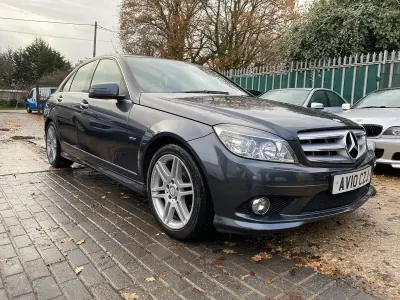 Käytetty Mercedes C180