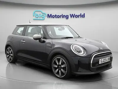Used Mini Cooper Exclusive 136 HP (100 kW) 2023 Black Hatchback
