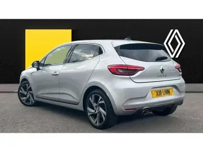 Usado Renault Clio V RS Line 90 HP (66 kW) 2022 Prateado Citadino