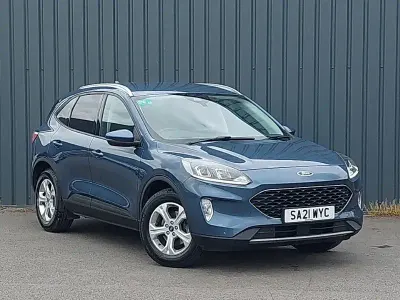 Begagnad Ford Kuga Zetec 120 HK (88 kW) 2021 Blå SUV