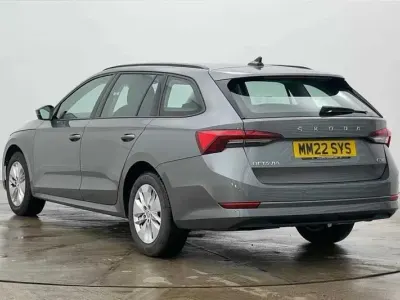 Used Skoda Octavia SE 110 HP (80 kW) 2022 Grey Estate