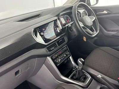 Used VW T-Cross SEL 110 HP (80 kW) 2021 Grey SUV