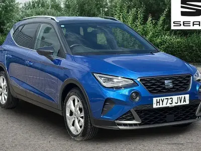 Używany Seat Arona FR 110 KM (80 kW) 2023 Niebieski SUV
