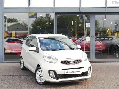 Used Kia Picanto 84 HP (61 kW) 2012 Beige Hatchback