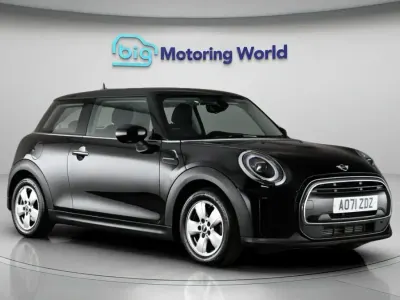 Used Mini Cooper Classic 136 HP (100 kW) 2021 Black Hatchback