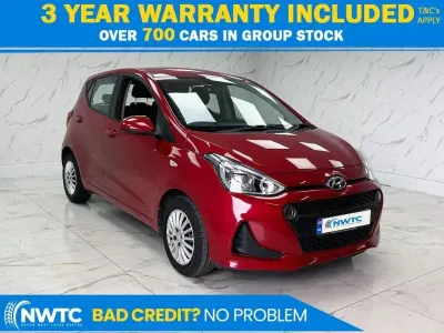 Używany Hyundai i10 SE 66 KM (48 kW) 2017 Czerwony Hatchback