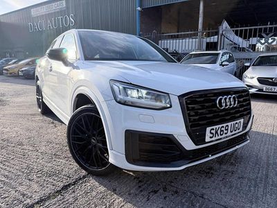 Begagnad Audi Q2 Black Edition 116 HK (85 kW) 2019 Vit SUV