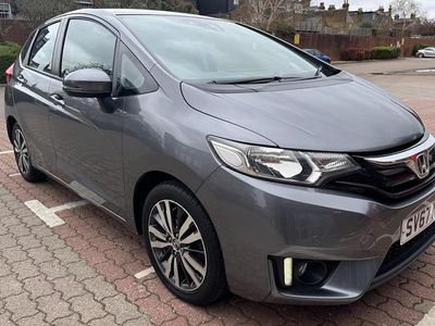Używany Honda Jazz EX 102 KM (75 kW) 2017 Szary Hatchback