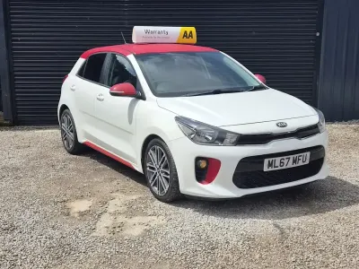 Used Kia Rio 84 HP (61 kW) 2017 White Hatchback