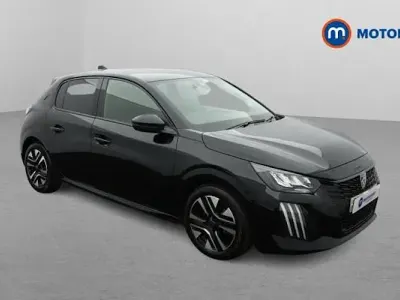 Second-hand Peugeot 208 Allure 101 CP (74 kW) 2024 Negru Hatchback