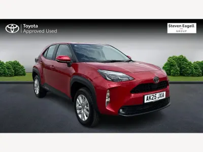 Used Toyota Yaris 2025 Red Hatchback
