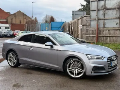 Używany Audi A5 S-Line 190 KM (139 kW) 2017 Srebrny Coupe