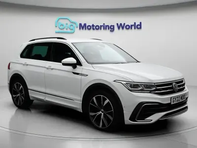 Second-hand VW Tiguan R-line 150 CP (110 kW) 2022 Alb SUV