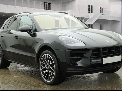 Black Used 2019 Porsche Macan S SUV | £39,990 (Expensive)