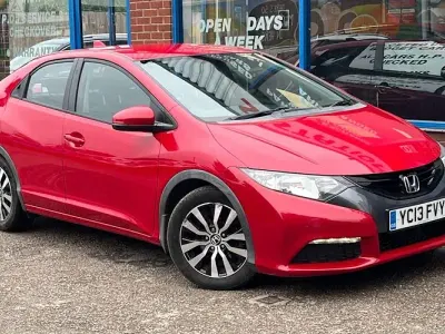 Used Honda Civic SE 120 HP (88 kW) 2013 Red Hatchback
