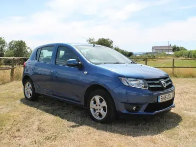 Used Dacia Sandero Lauréate 2015 Blue Hatchback