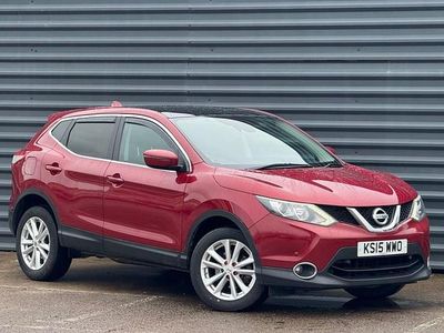 Used Nissan Qashqai Acenta+ 110 HP (80 kW) 2015 Red SUV