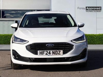Begagnad Ford Focus Titanium 2024 Vit Halvkombi