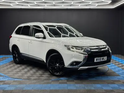 Used Mitsubishi Outlander 150 HP (110 kW) 2018 White SUV