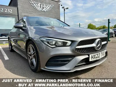 Begagnad Mercedes CLA180 AMG line 2022 Grå Sedan