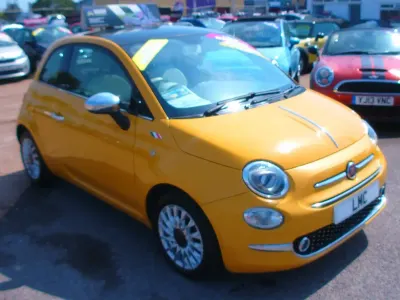 Used Fiat 500 Lounge 69 HP (50 kW) 2015 Yellow Hatchback