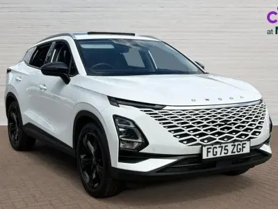Used Omoda 5 186 HP (136 kW) 2025 Metallic  selenite white SUV