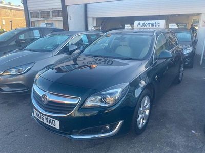 Green Used 2016 Vauxhall Insignia Elite Estate | £3,995 (Fair price)