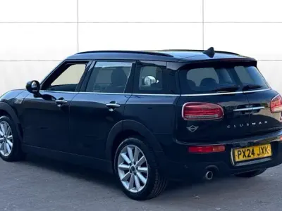 Begagnad Mini Cooper Clubman Classic 136 HK (100 kW) 2024 Svart Kombi