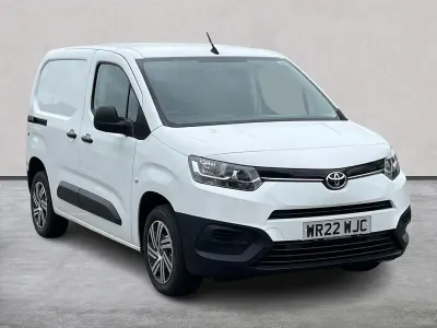 Used Toyota Proace Active 100 HP (73 kW) 2022 White MPV