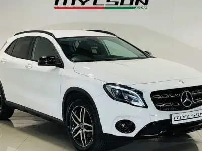Used Mercedes GLA180 Urban 122 HP (89 kW) 2019 White SUV