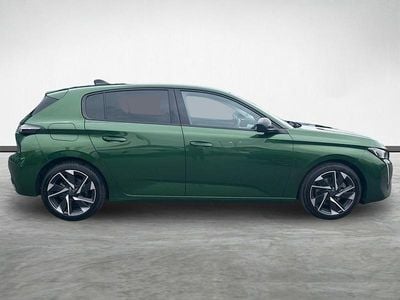 Used Peugeot 308 Allure Premium 129 HP (94 kW) 2023 Green Hatchback