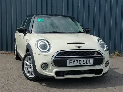 Used Mini Cooper S Classic 192 HP (141 kW) 2020 White Hatchback