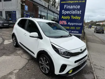 Used Kia Picanto X-Line 84 HP (61 kW) 2019 White Hatchback