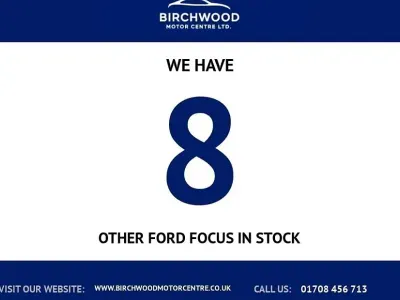 Begagnad Ford Focus Zetec 100 HK (73 kW) 2019 Vit Halvkombi