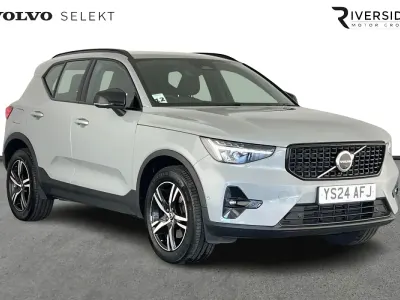 Usado Volvo XC40 Plus 2024 Cinzento SUV