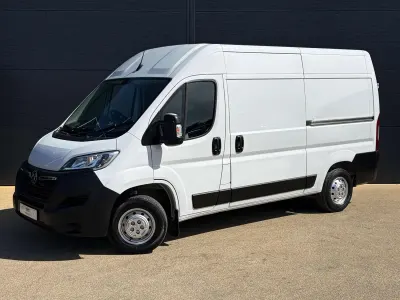 Begagnad Vauxhall Movano S 2023 Vit
