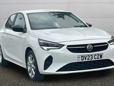Used Vauxhall Corsa Design Edition 101 HP (74 kW) 2023 White Hatchback
