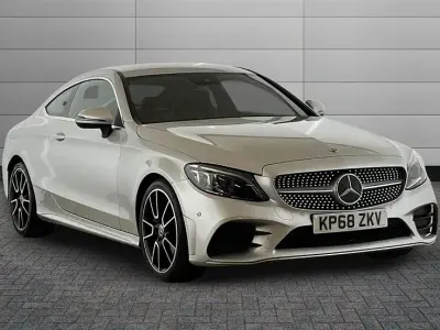 Usado Mercedes C300 AMG Line Premium 258 CV (189 kW) 2018 Plateado Coupe