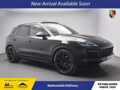 Begagnad Porsche Cayenne 462 HK (339 kW) 2019 Svart SUV