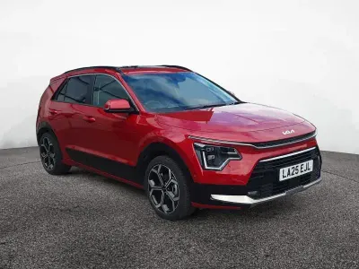 Used Kia Niro 2025 Red SUV