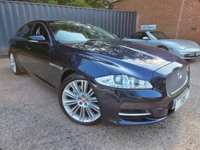 Used Jaguar XJ Portfolio 275 HP (202 kW) 2014 Blue Sedan
