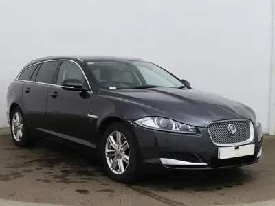 Used Jaguar XF Sportbrake Luxury 200 HP (147 kW) 2013 Estate