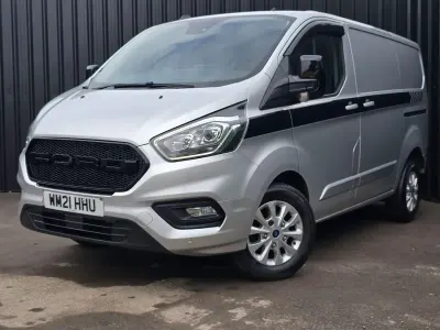 Begagnad Ford Transit Custom Limited 170 HK (125 kW) 2021 Silver Van
