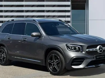 Second-hand Mercedes GLB200 AMG Line Premium 163 CP (119 kW) 2023 Gri SUV