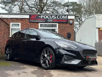 Used Ford Focus ST 280 HP (205 kW) 2019 Black Hatchback
