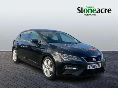 Begagnad Seat Leon FR 130 HK (95 kW) 2019 Svart Halvkombi